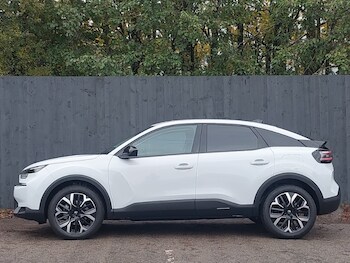 Used Citroen C4 2025 for sale - 76493439: Photo