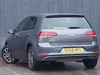 Used Volkswagen Golf 2019 for sale - 76431506: Photo