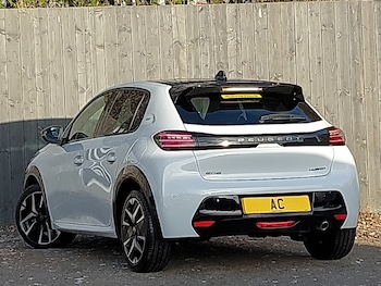 Used Peugeot 208 2025 for sale - 76822410: Photo