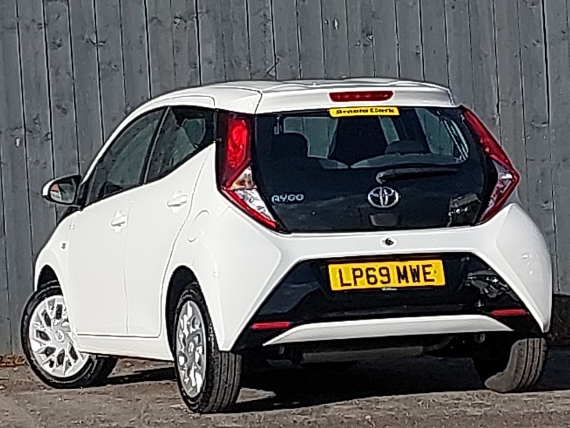 Used Toyota AYGO 2020 for sale - 76358880: Photo 3