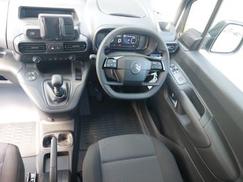 Used Citroen Berlingo 2025 for sale - 76420892: Photo