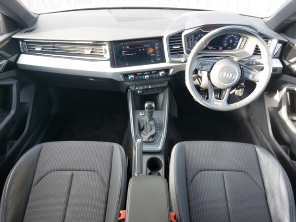 Used Audi A1 2020 for sale - 76294301: Photo 2