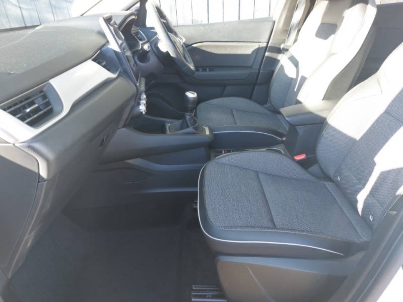 Used Renault Captur 2020 for sale - 76204904: Photo 5