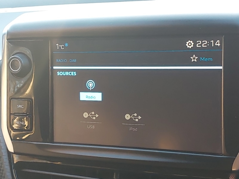 Used Peugeot 2008 2017 for sale - 76628976: Photo 16