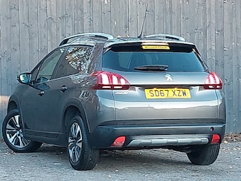 Used Peugeot 2008 2017 for sale - 76628976: Photo