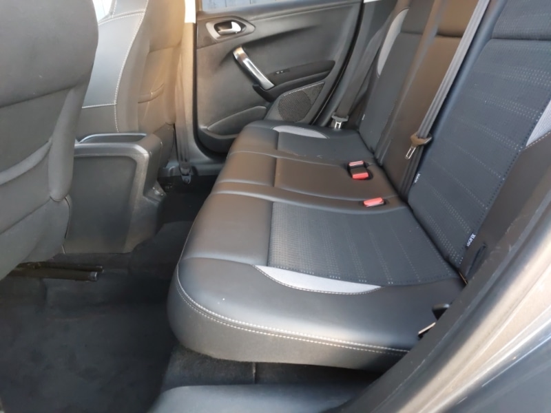 Used Peugeot 2008 2017 for sale - 76628976: Photo 6