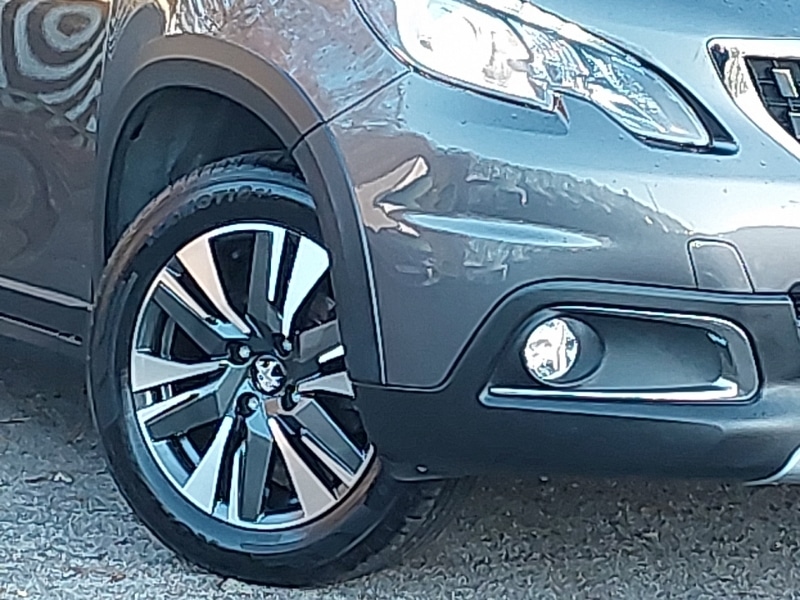 Used Peugeot 2008 2017 for sale - 76628976: Photo 9