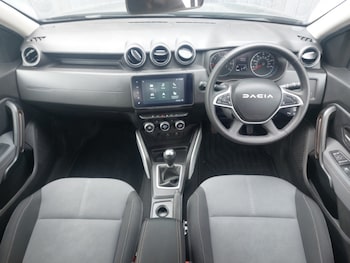 Used Dacia Duster 2024 for sale - 79452232: Photo