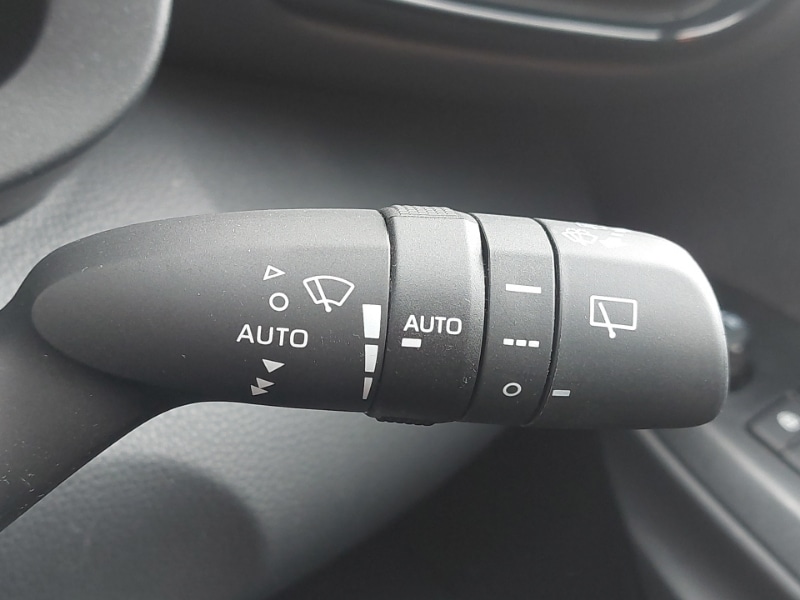 Used Mazda Mazda2 HYBRID 2024 for sale - 78085397: Photo 12