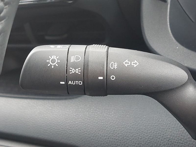 Used Mazda Mazda2 HYBRID 2024 for sale - 78085397: Photo 13