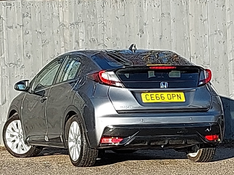 Used Honda Civic 2016 for sale - 77209492: Photo 3