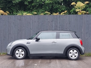 Used MINI Hatch 2022 for sale - 79368354: Photo