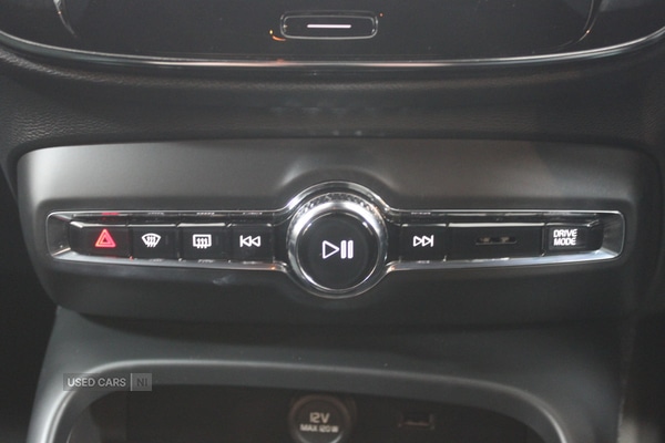 Used Volvo XC40 2021 for sale - 77672250: Photo 38