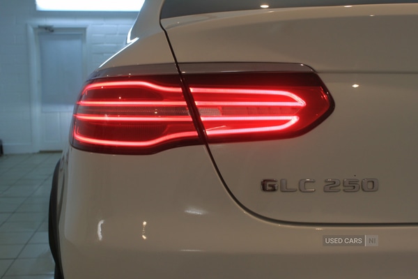 Used Mercedes-Benz GLC 2019 for sale - 76976977: Photo 10