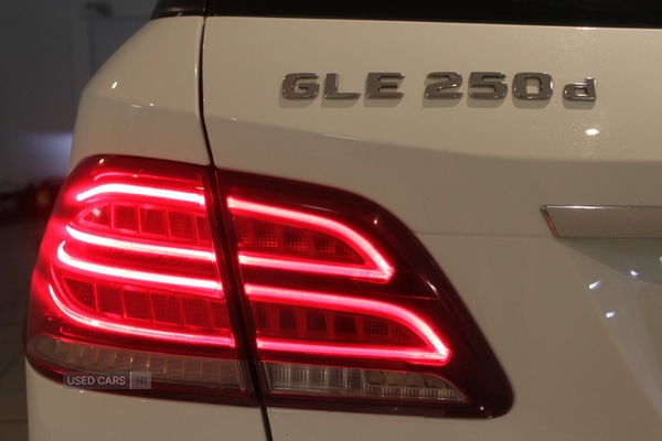 Used Mercedes-Benz GLE 2017 for sale - 77292495: Photo 32