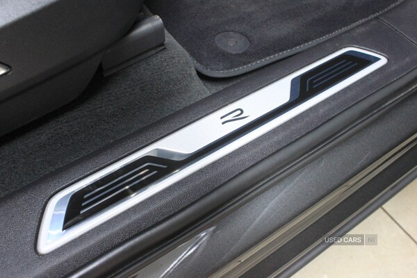 Used Volkswagen Touareg 2024 for sale - 76474315: Photo 32