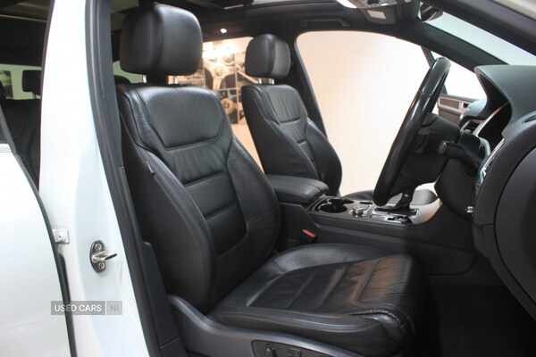 Used Volkswagen Touareg 2017 for sale - 76486147: Photo 24