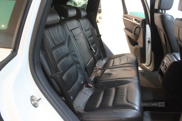 Used Volkswagen Touareg 2017 for sale - 76486147: Photo 26