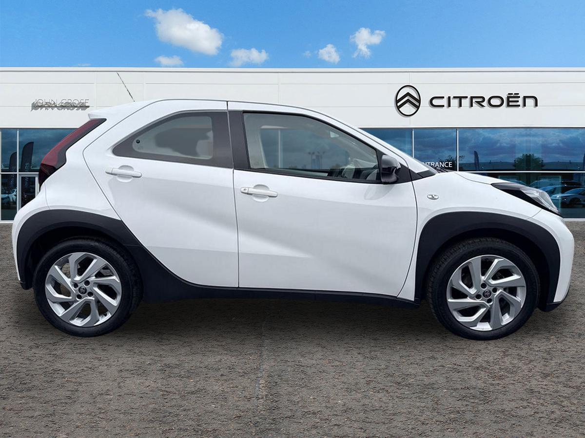 Used Toyota Aygo X 2024 for sale - 76773219: Photo 2