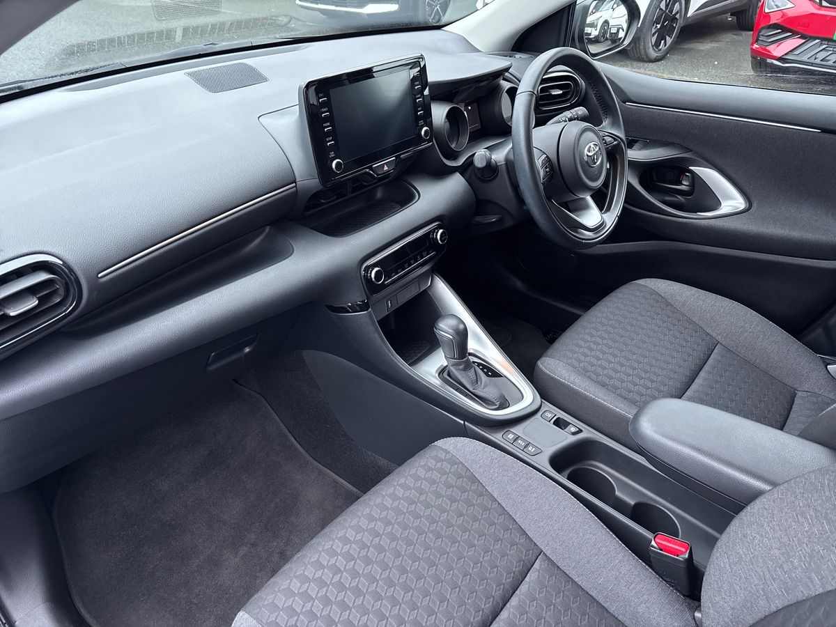 Used Toyota Yaris 2024 for sale - 77099051: Photo 17