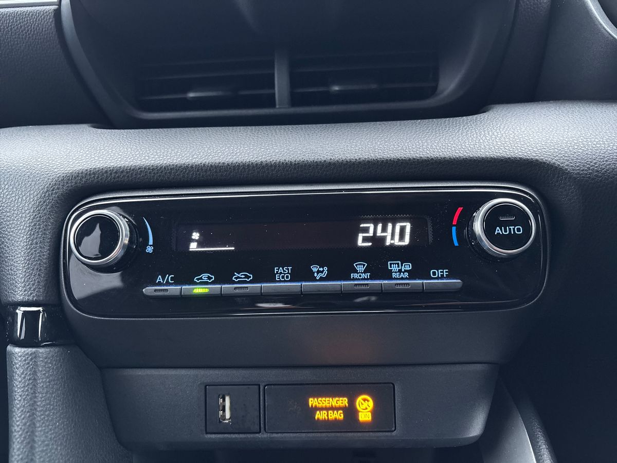 Used Toyota Yaris 2024 for sale - 77099051: Photo 19