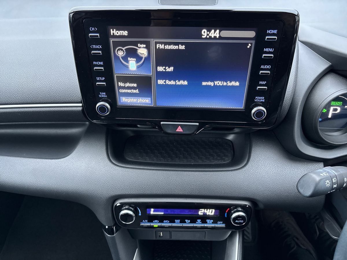 Used Toyota Yaris 2024 for sale - 77099051: Photo 23