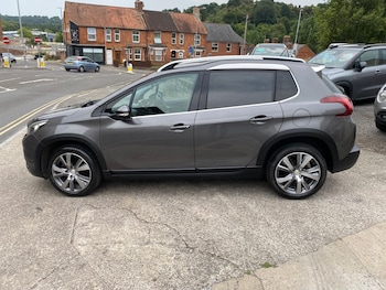 Used Peugeot 2008 2017 for sale - 75537424: Photo