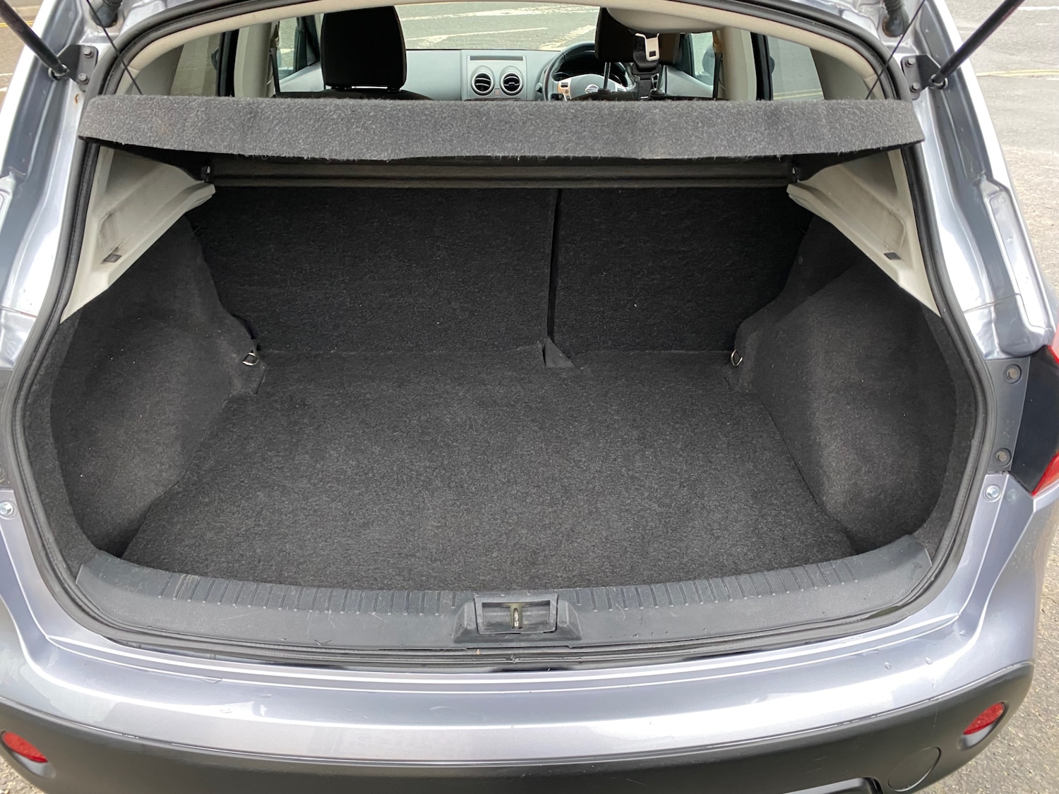 Used Nissan Qashqai 2010 for sale - 76862843: Photo 11