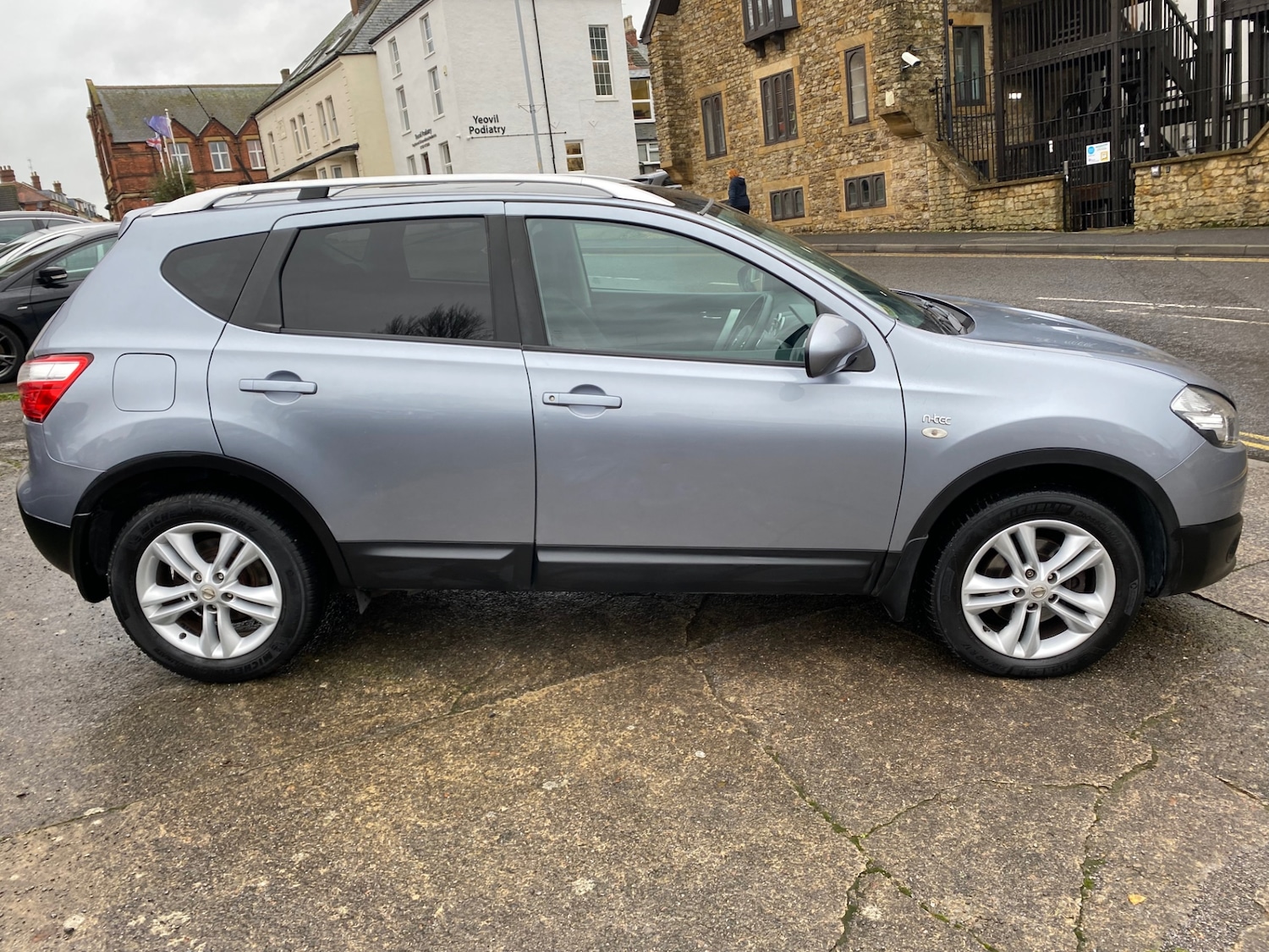 Used Nissan Qashqai 2010 for sale - 76862843: Photo 4