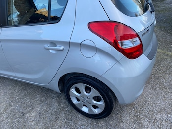 Used Hyundai i20 2011 for sale - 77435264: Photo