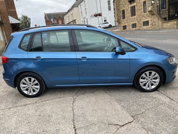 Used Volkswagen Golf SV 2016 for sale - 79661109: Photo