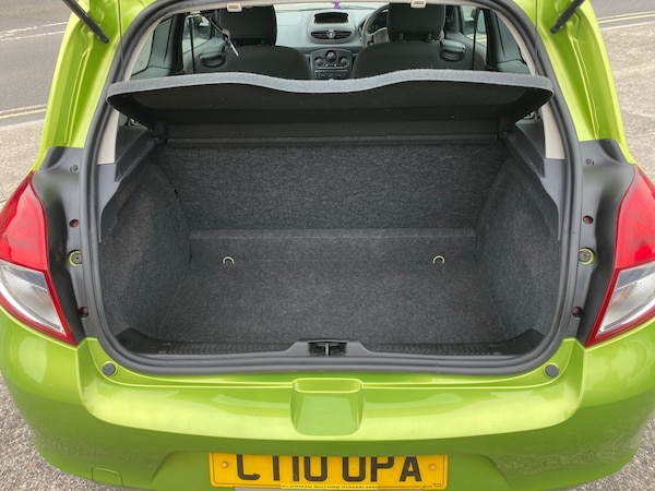 Used Renault Clio 2010 for sale - 76286820: Photo 11