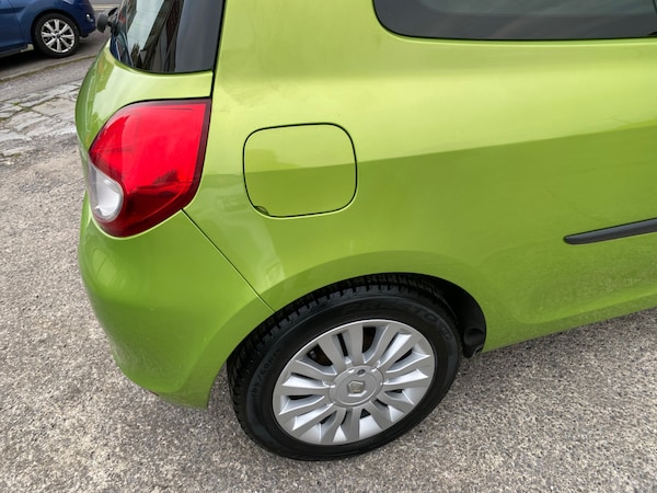 Used Renault Clio 2010 for sale - 76286820: Photo 5