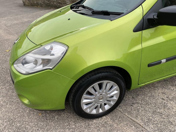 Used Renault Clio 2010 for sale - 76286820: Photo 9