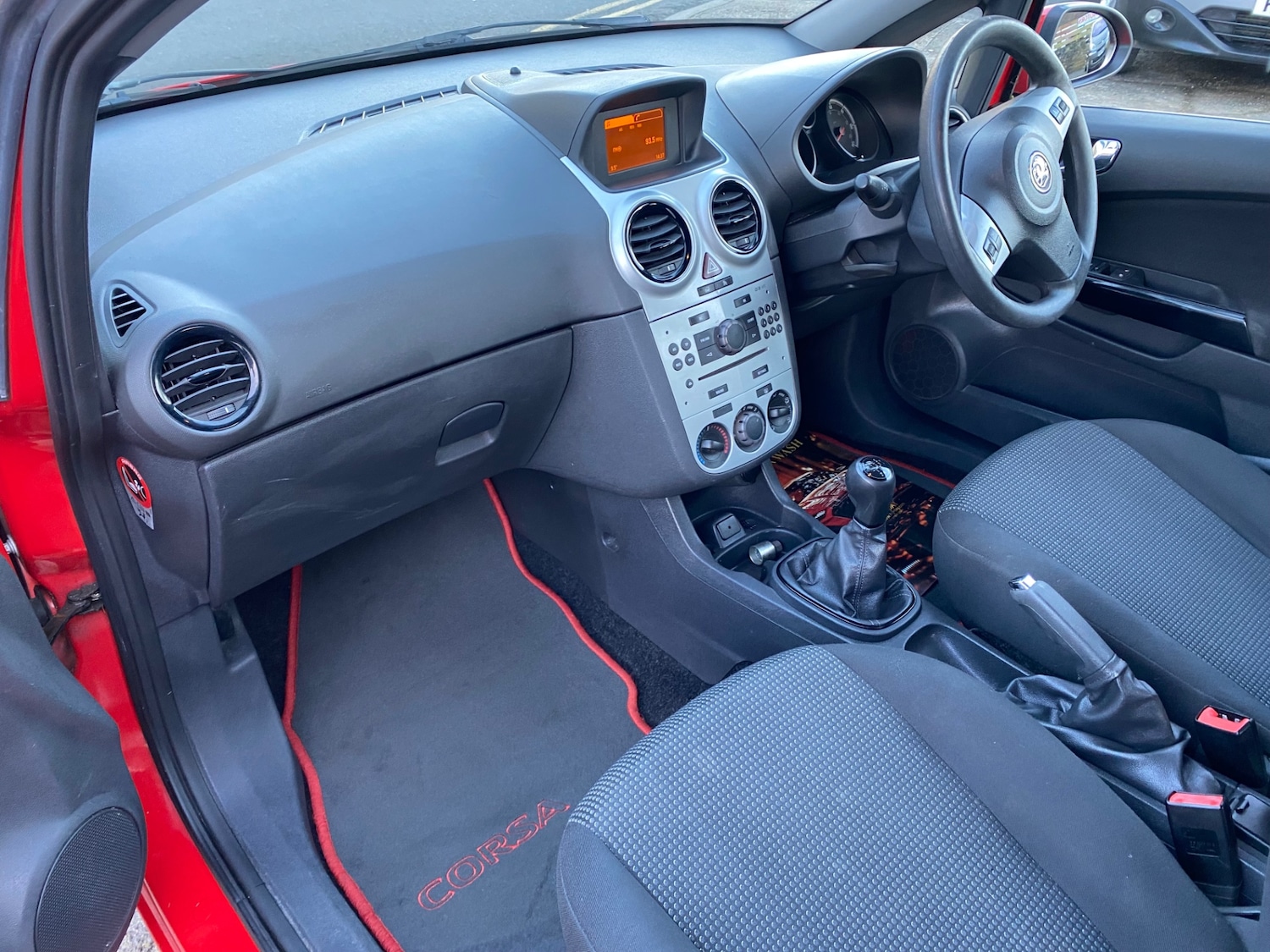 Used Vauxhall Corsa 2011 for sale - 76932192: Photo 18