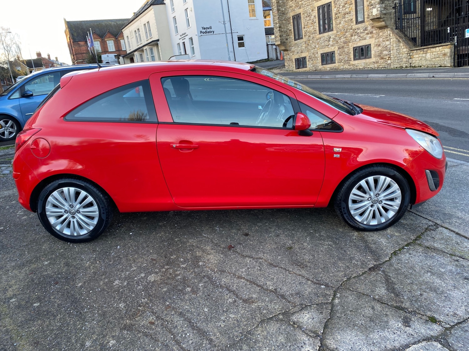 Used Vauxhall Corsa 2011 for sale - 76932192: Photo 4