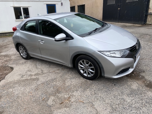 Used Honda Civic 2012 for sale - 75474428: Photo 1