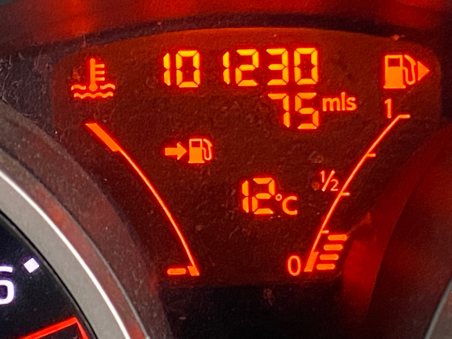 Used Nissan Juke 2011 for sale - 77641078: Photo 27