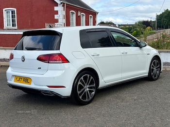 Used Volkswagen Golf 2017 for sale - 79602887: Photo