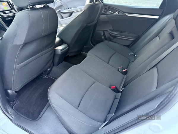 Used Honda Civic 2018 for sale - 76409901: Photo 11