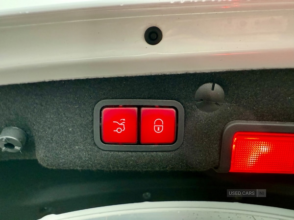 Used Mercedes-Benz C Class 2018 for sale - 77132277: Photo 13