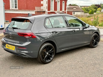 Used Volkswagen Golf 2021 for sale - 75402702: Photo
