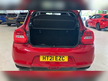 Used Suzuki Swift 2021 for sale - 75604311: Photo