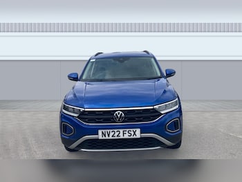 Used Volkswagen T-Roc 2022 for sale - 75274748: Photo