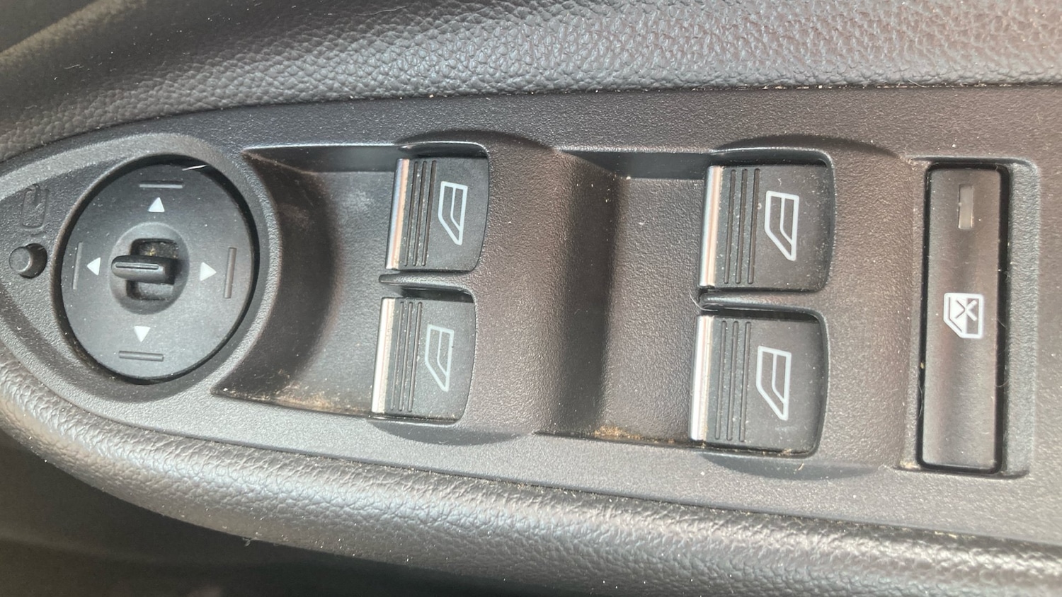 Vehicle 28
