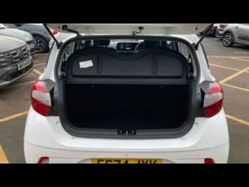 Used Hyundai i10 2024 for sale - 74343380: Photo