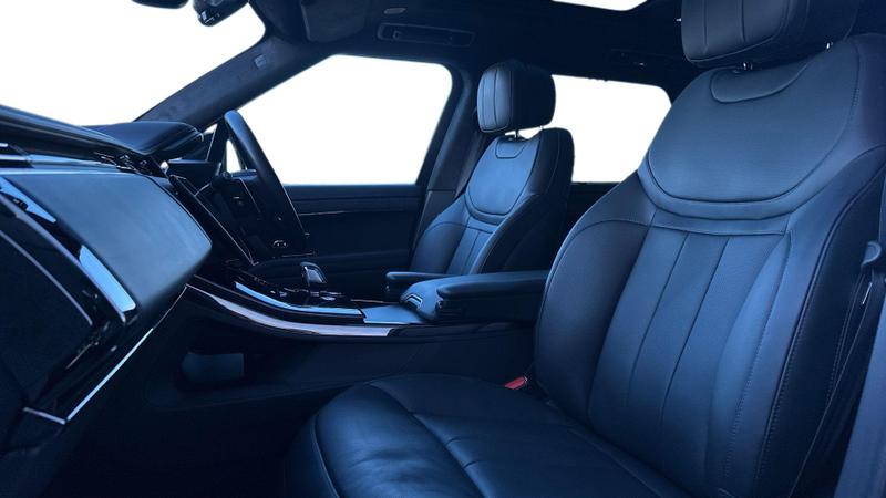 Used Land Rover Range Rover Sport 2025 for sale - 77339867: Photo 3