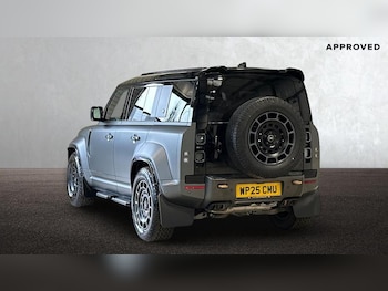 Used Land Rover Defender 2025 for sale - 78628374: Photo