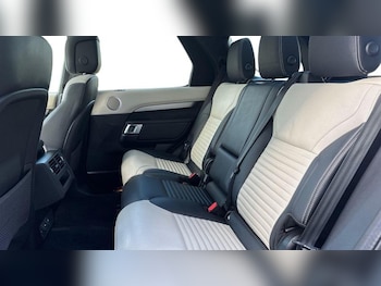 Used Land Rover Discovery 2023 for sale - 77339829: Photo