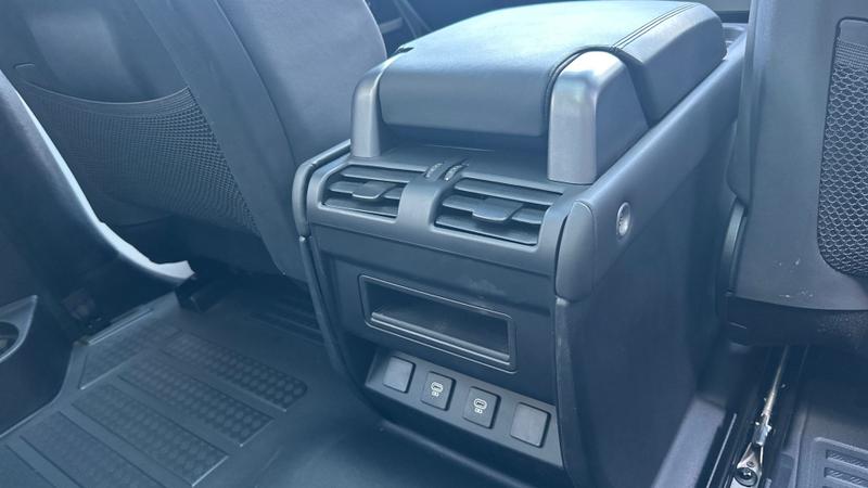 Used Land Rover Defender 2024 for sale - 77339863: Photo 18
